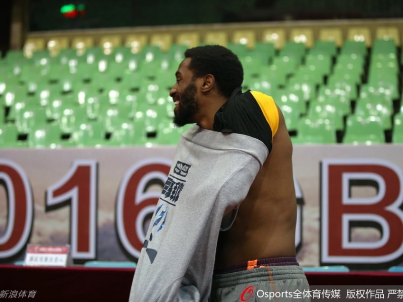 决战前的“耍宝”时刻：四川金强总决赛第三场备战纪实