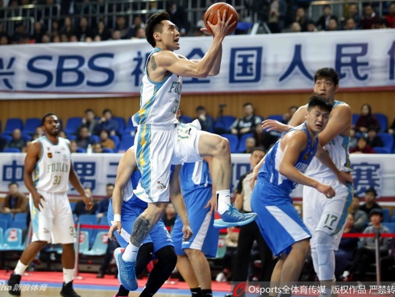 福建双星六十三分闪耀，主场狂胜青岛送对手四连败