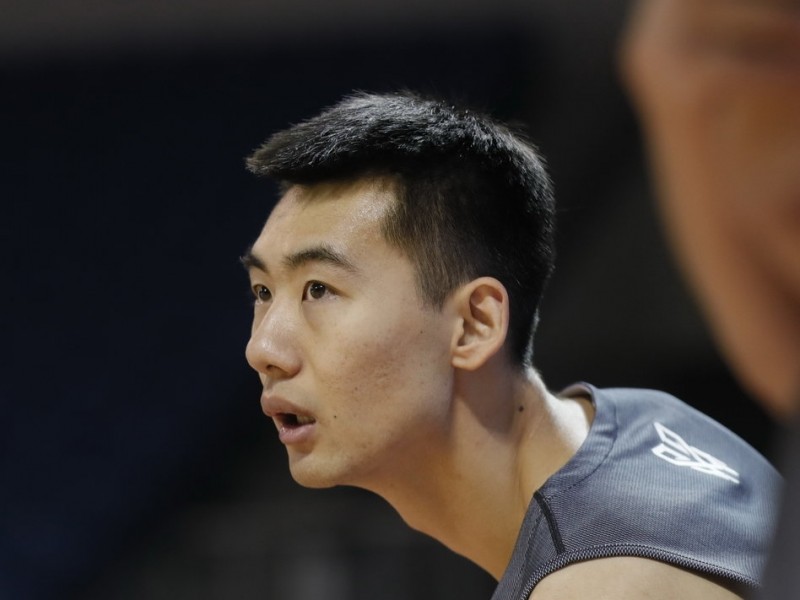 吉林东北虎主场静待山东高速，火箭旧将重逢点燃冰与火之歌