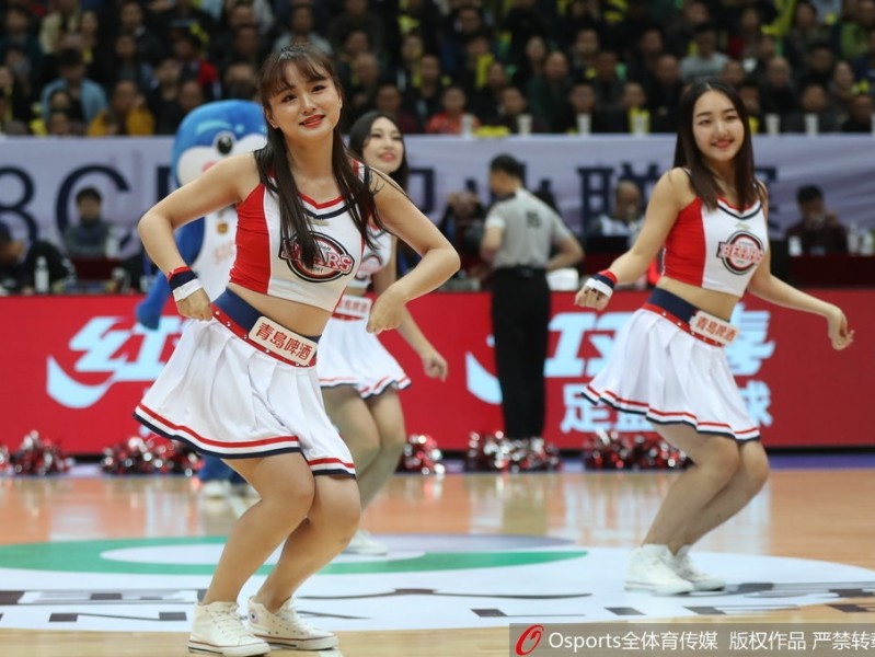 热力四射 天府篮球宝贝闪耀赛场