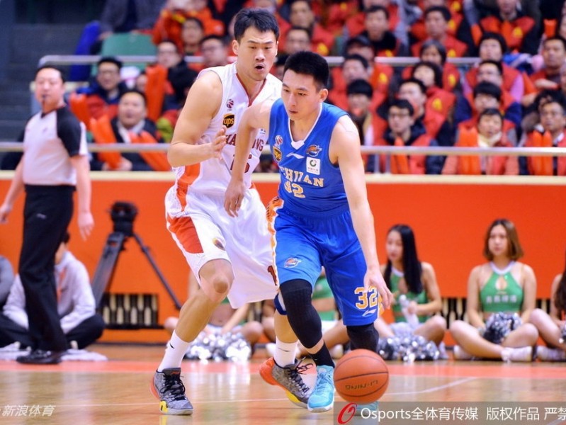 齐鲁风暴狂胜蜀军，丁彦雨航领衔七人上双