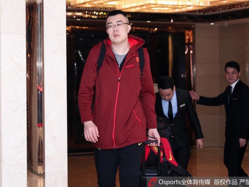 二月二四出征香港，男篮蓝队世预赛迎考验