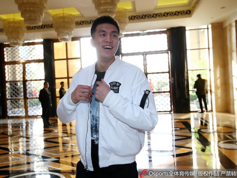 南腔北调聚深圳，郭艾伦领衔众星引爆全明星周末前夜