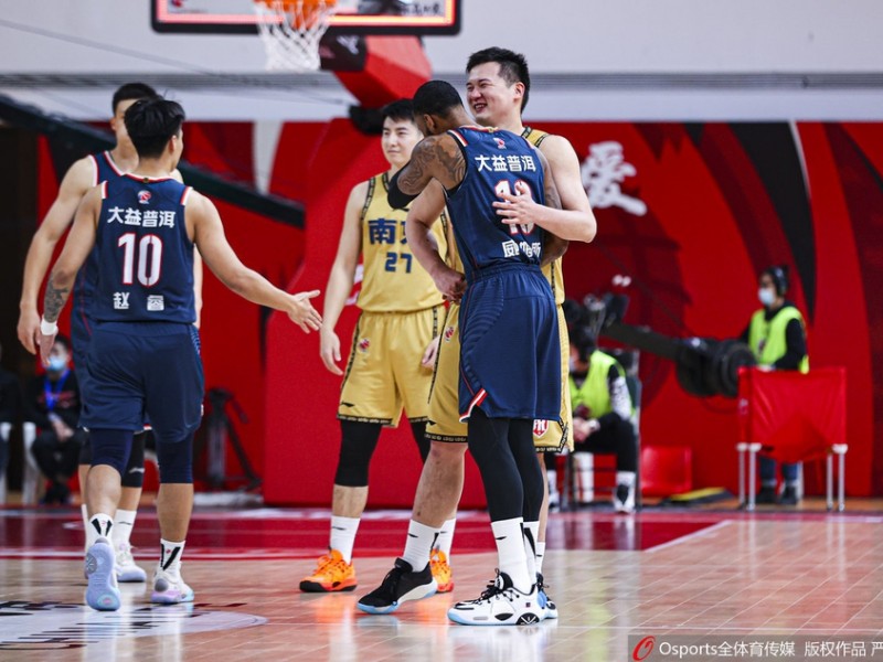 CBA常规赛第36轮广东狂胜同曦，豪取九连胜并刷新多项历史纪录