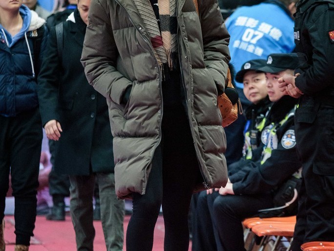 川篮双线告捷夜 女篮外援现场助阵见证复仇之战