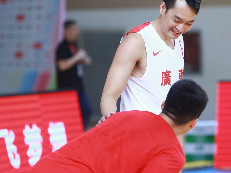 南粤雄风席卷郴州 全运预赛广东男篮狂胜黑龙江迎开门红