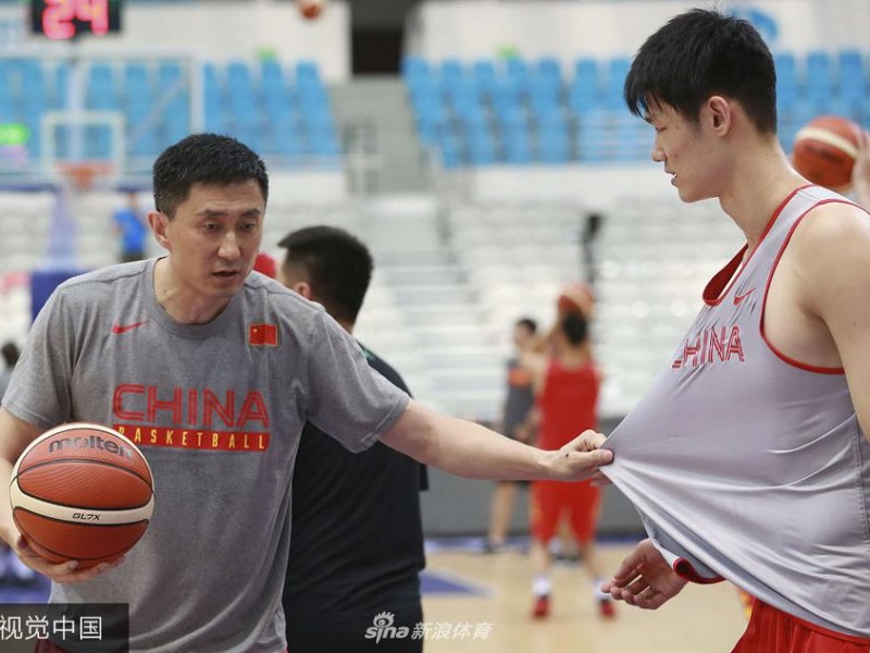 杜锋督训男篮蓝队 吉林备战中澳国际对抗赛