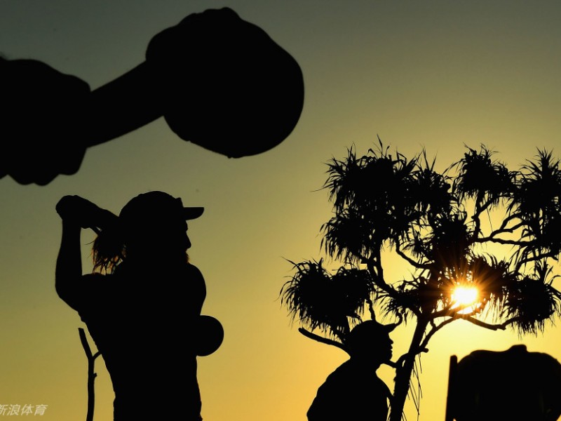 南太平洋挥杆竞逐 斐济国际赛见证斯内德克尔九杆大胜