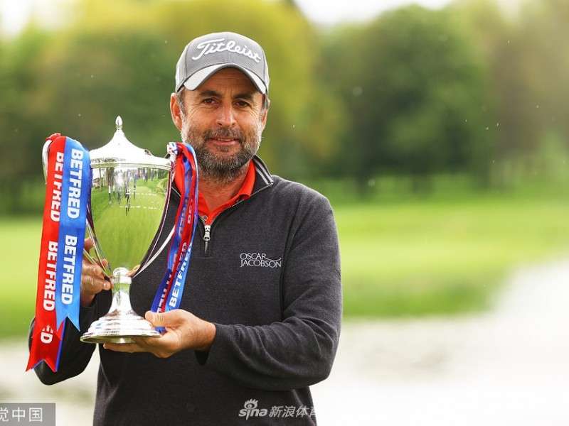 四十八载坚守终圆梦 英格兰老将延长赛逆袭夺冠