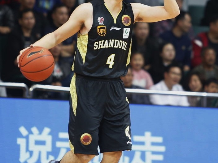 晋江惊现三分雨，福建浔兴主场掀翻山东高速