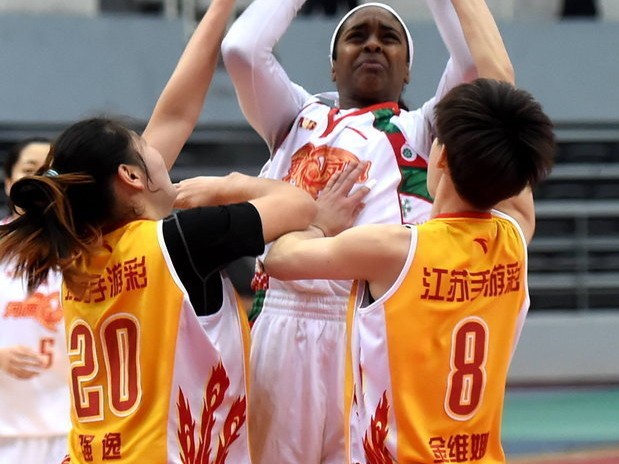 女篮烽火照边城 叶琳娜血战不退写传奇