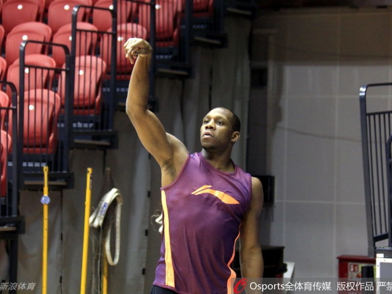 天山脚下静静等候 辽篮众将乌鲁木齐磨砺半决赛杀气