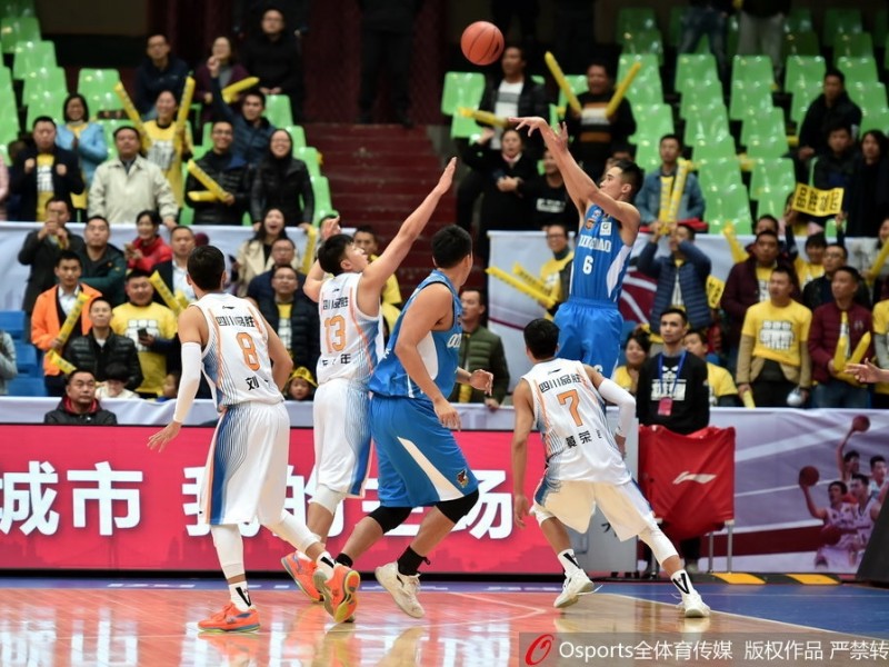 群雄逐鹿，定格经典瞬间——二〇一七至一八赛季CBA第十二轮全景回顾