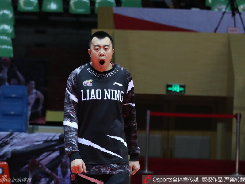 辽篮众将赛前放松，哈德森苦寻准星成唯一“烦恼”