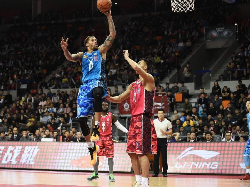 粤鲁大战与全明星狂欢：阿联比斯利领衔CBA激情之夜