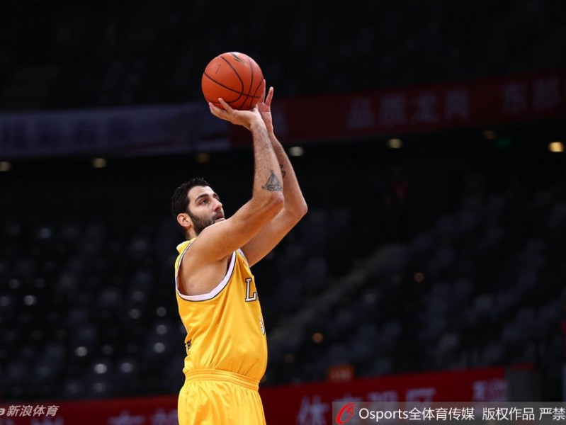 单外援广厦上演神奇逆转，深圳烈豹主场惜败领头羊