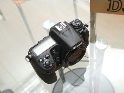 佳能40D深度把玩：一台被时光打磨出温润光泽的“老伙计”，香不香？