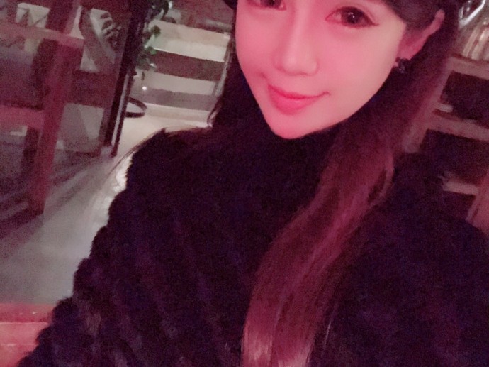 郭艾伦情感往事新篇：从空姐前女友到篮球网红