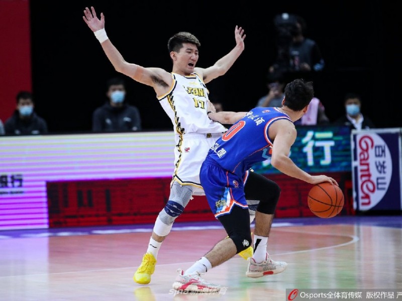 新疆主场力克广厦，法尔与阿不都沙拉木联手导演攻防好戏