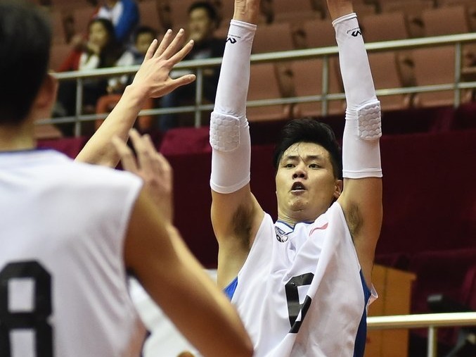 从预备队起航的涅槃之路：贺天举伤愈复出征战CBDL