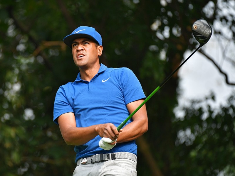 强风激战佘山托尼弗诺三杆领先 中国双雄并肩前行