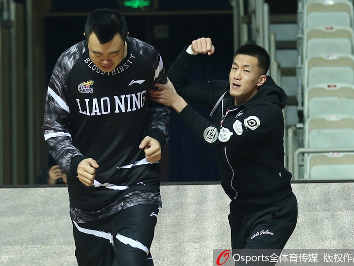 辽篮训练场欢乐多：郭少“挑衅”大韩后狂奔，哈神苦练备战沪上强敌
