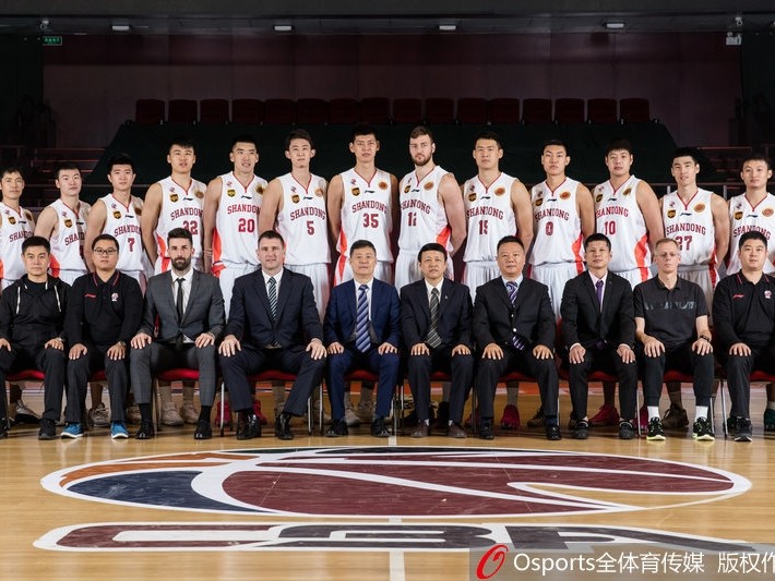 齐鲁豪阵梦碎半决：回眸山东高速男篮的土豪赛季与丁神绝唱