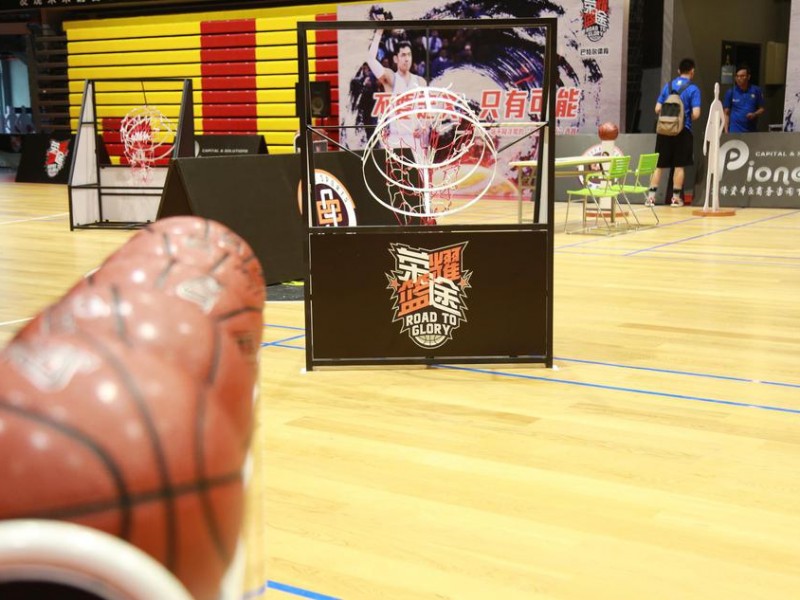 荣耀篮途深圳站：热血激战正酣，十四强进军全国总决赛