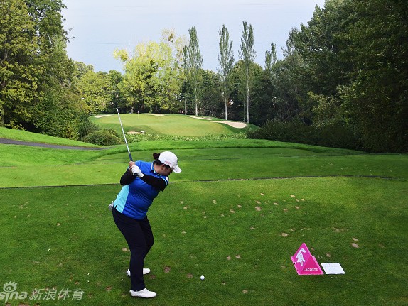 冯珊珊依云锦标赛带伤奋战显风范