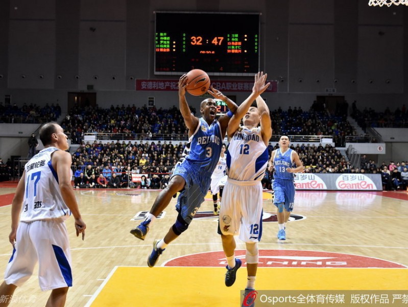 京青岛之战烽火录：老马冤怨离场，带病莫里斯独木难支