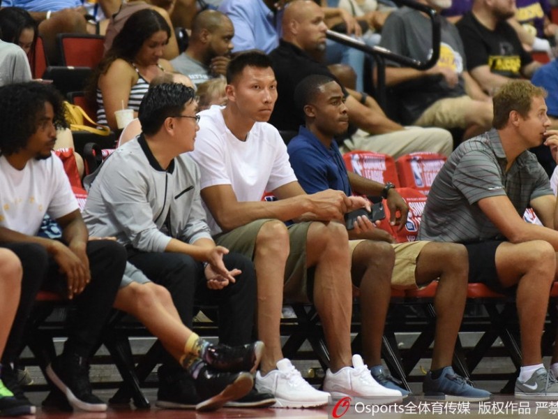 易建联现场督战，周琦手感冰凉却筑防守长城