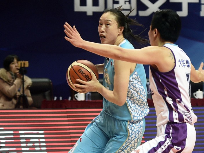 WCBA京沪大战：上海宝山大华主场力克北京首钢