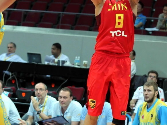 湘江血与火：中国男篮的救赎之路