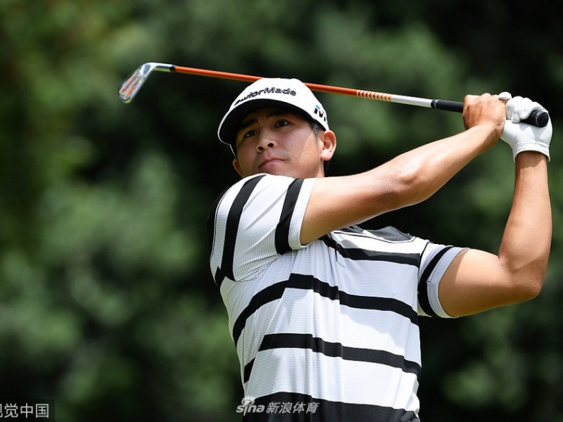 南非公开赛激战正酣，绿夹克得主领跑群雄