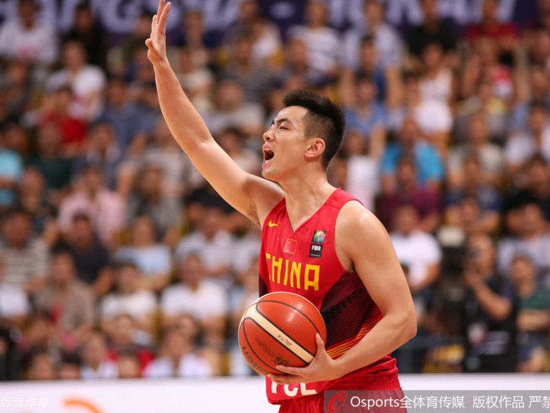 军人家庭走出的辽篮大脑 赵继伟用传球定义中国控卫