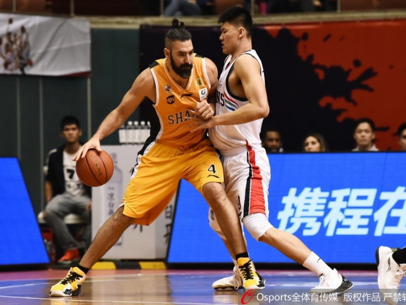 广州体育馆的惊雷：克里斯顿上演准绝杀，华南虎击退山西汾酒