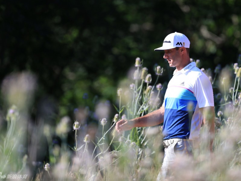 加拿大公开赛群雄逐鹿 业余小将闪耀达斯汀领先