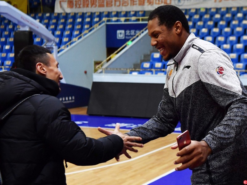 旧地将相再相拥，大宝贝重返广厦体育馆温情满满