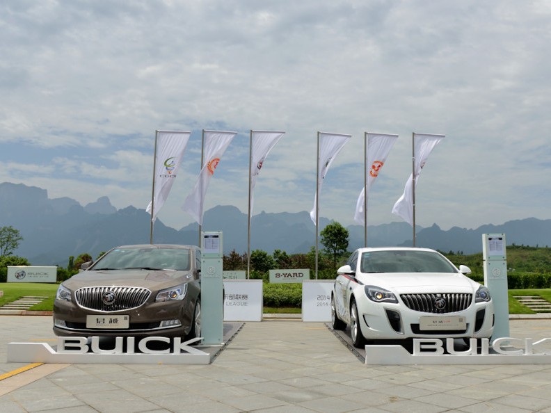 别克联赛挥杆南岭 山水之间见证高球热情