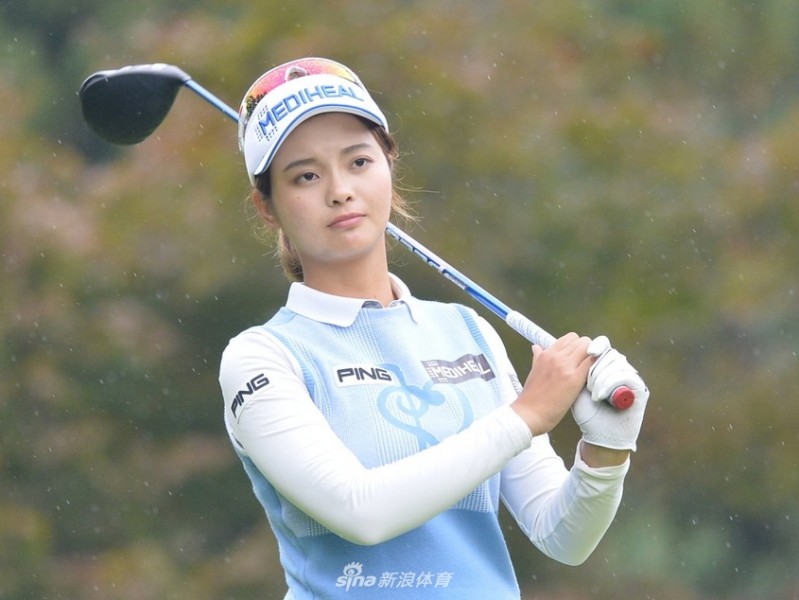 巾帼挥杆竞芳华：日本女子高尔夫巡回赛风采录