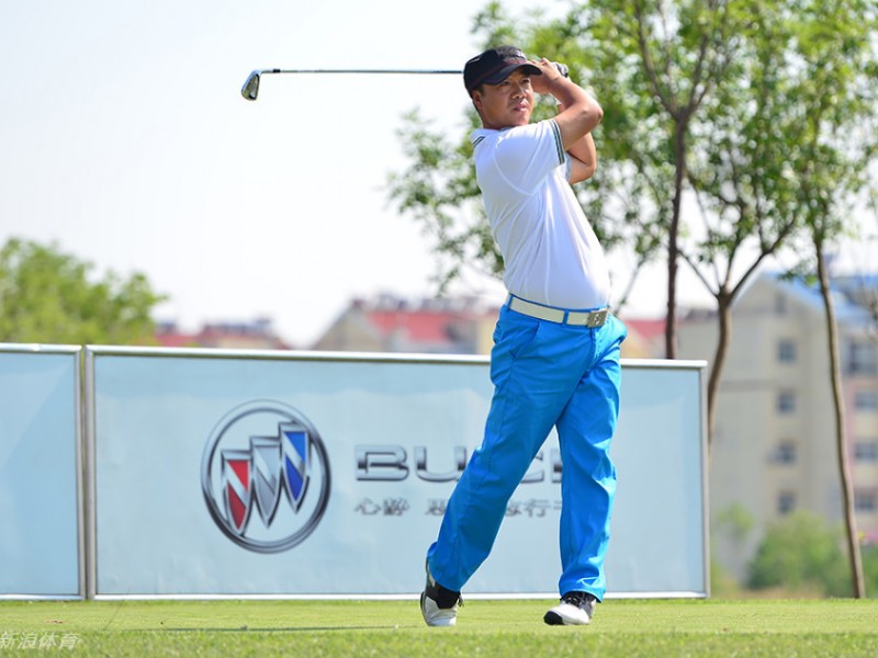 北境沙场点兵 湖畔挥杆论剑