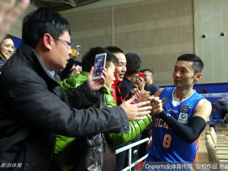 游子归乡温情满源深，刘炜用坚守铸就上海篮球传奇