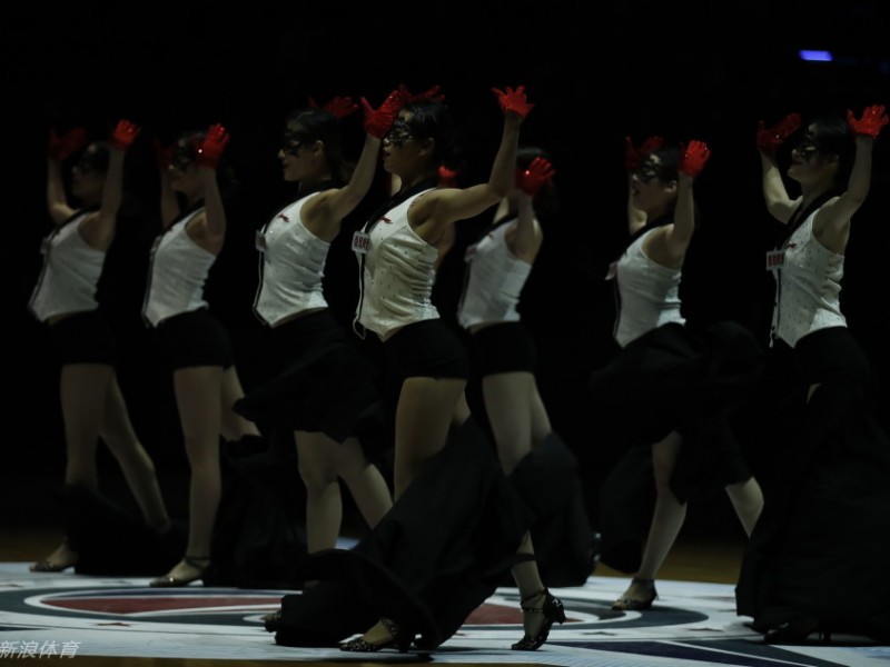 五棵松的璀璨一夜：回眸2017年CBA全明星赛的闪光时刻