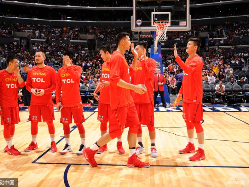 京城夏夜鏖战梦之队 中国男篮众将的亮剑时刻