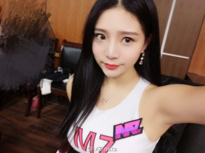 神似柳岩的拉拉队长蒋诗晴：从篮球宝贝到亚运舞台的逆袭人生