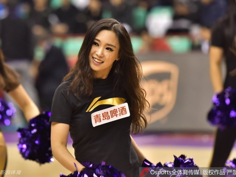 青春飞扬：回望CBA赛场上的热舞精灵与那些燃情瞬间