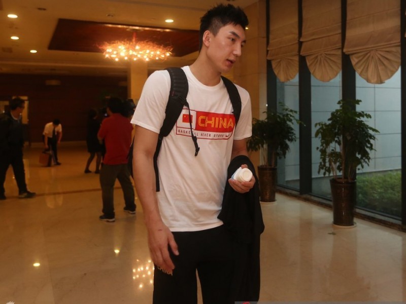 男篮将士挥别北仑 出征里约前的那一抹温情