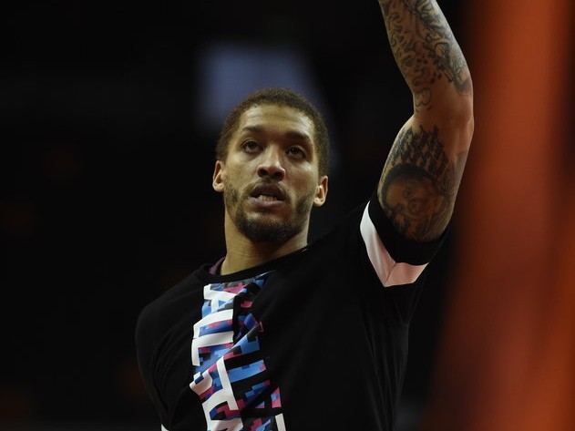 全明星赛前欢乐备战：比斯利炫技、郭艾伦传球、李根恶搞不断