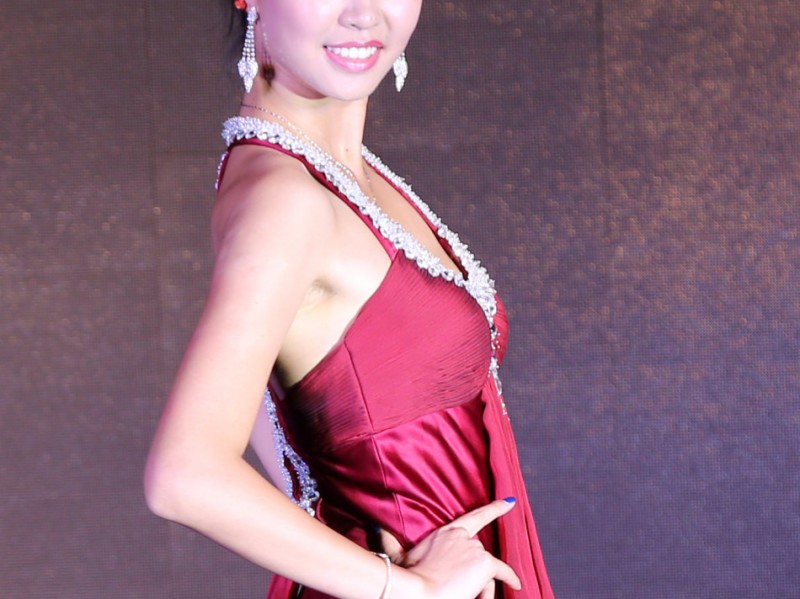 星光绽放T台魅力飞扬时尚丽人竞展风采