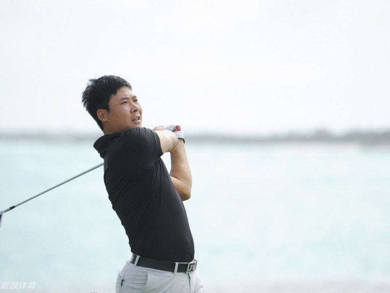 从巴哈马狂风到美巡首秀：张新军的破冰之旅